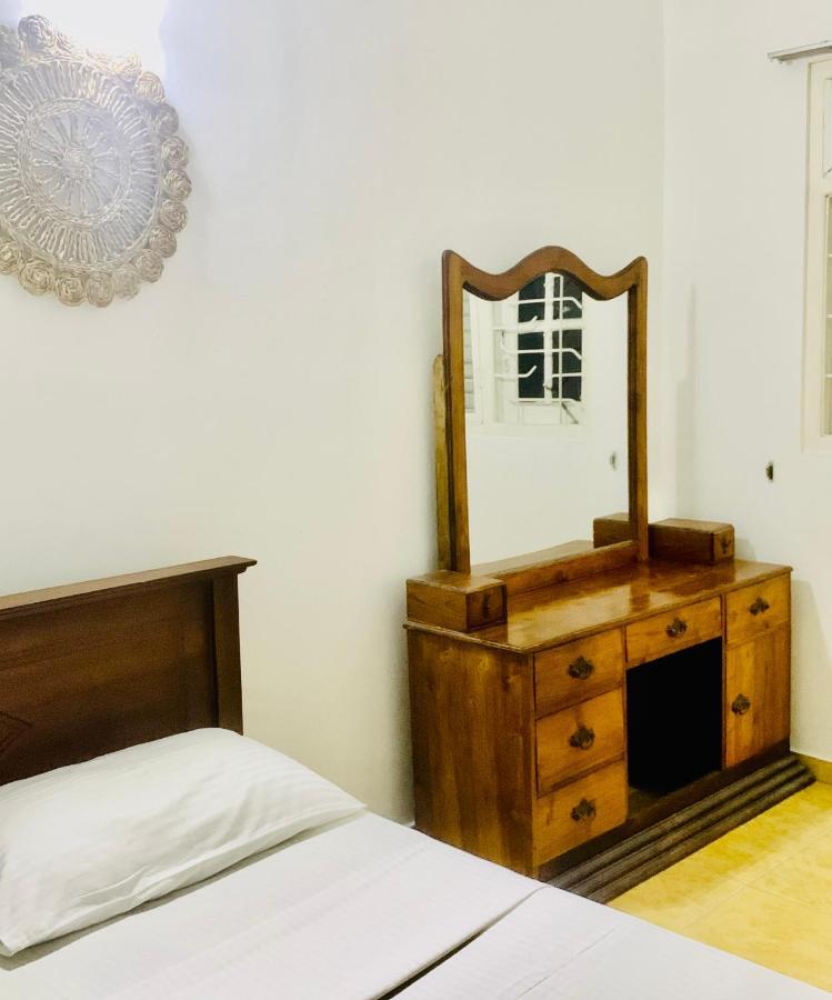 Dreamy Surf House Hotell Weligama Eksteriør bilde