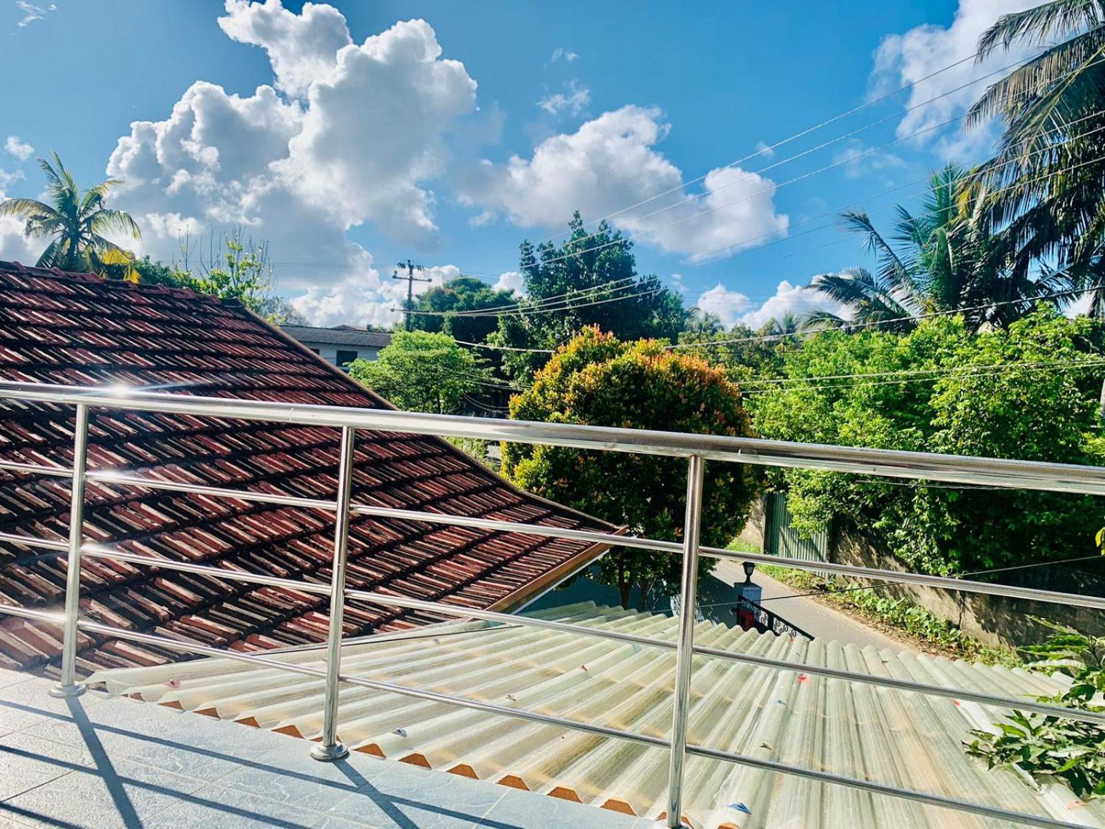 Dreamy Surf House Hotell Weligama Eksteriør bilde